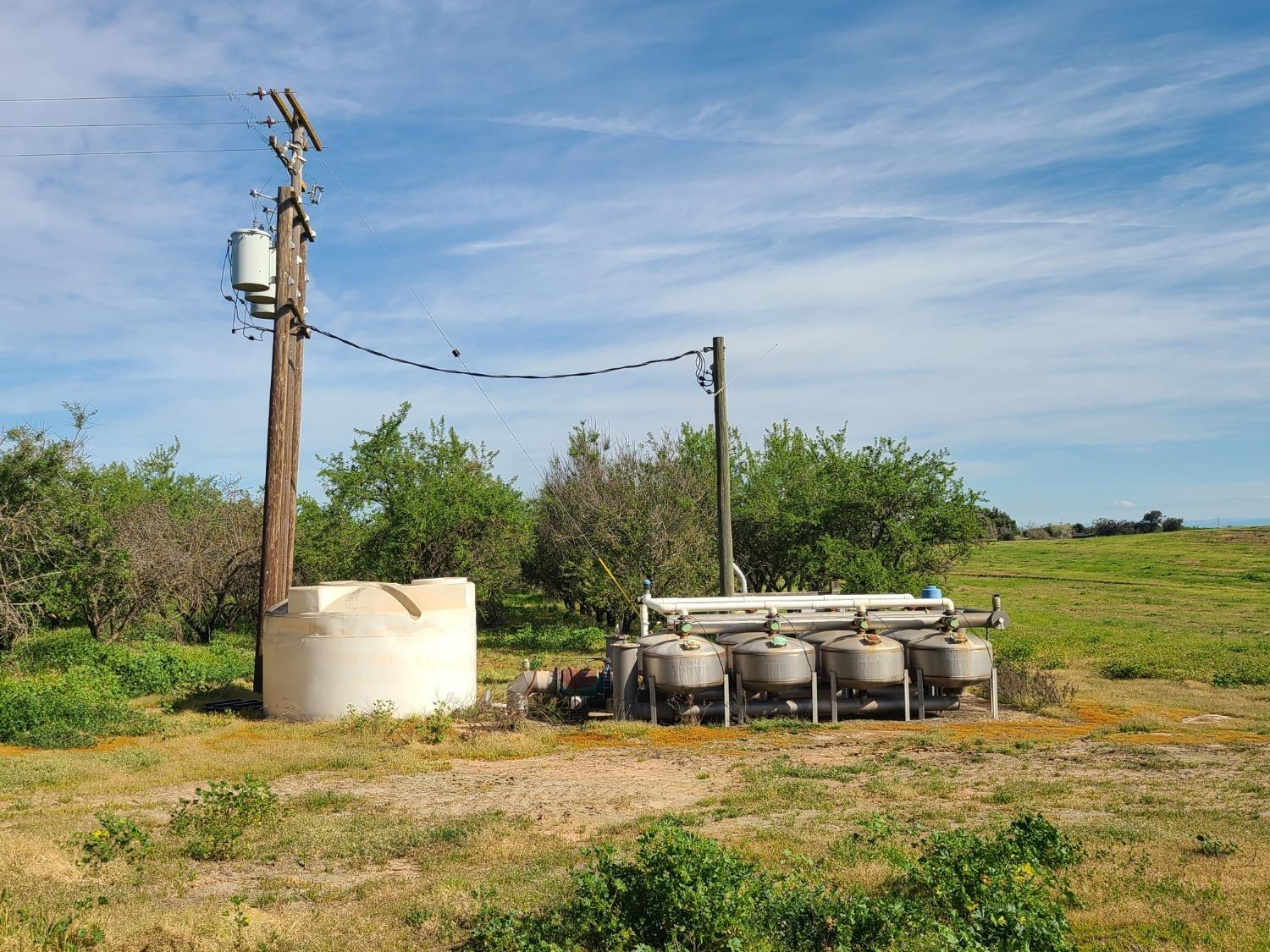 Meikle Road, Hickman, California image 15