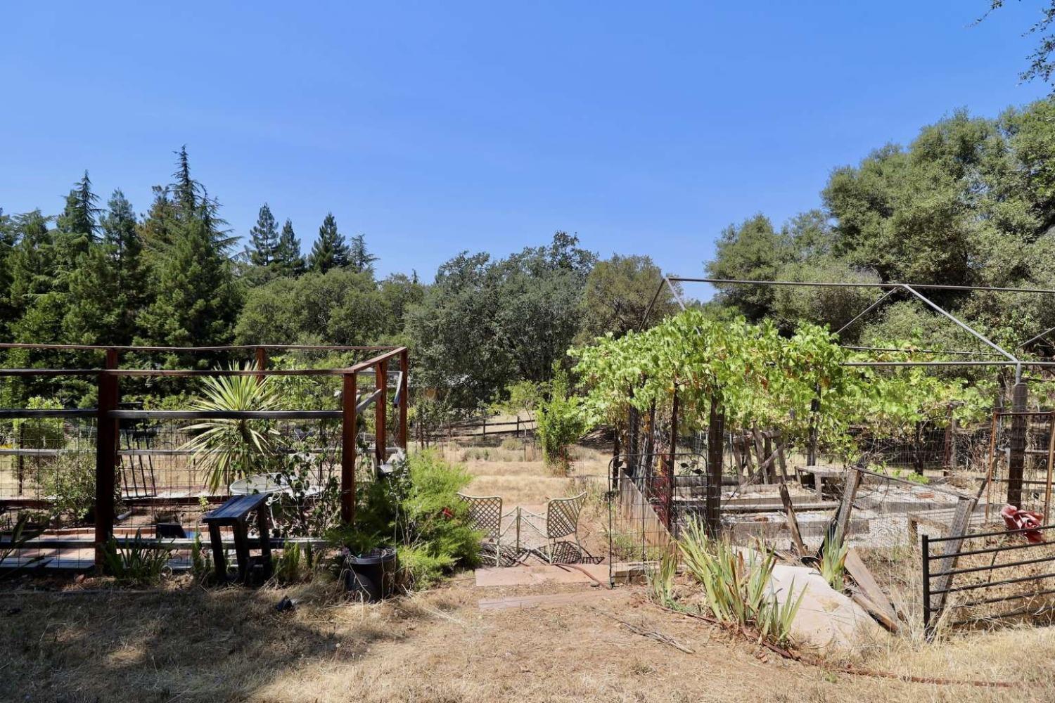 Maydress Court, Cool, California image 3