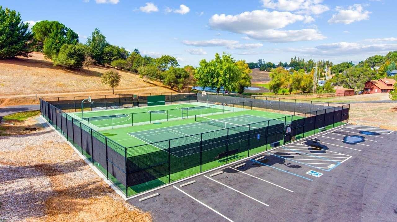 Maydress Court, Cool, California image 11