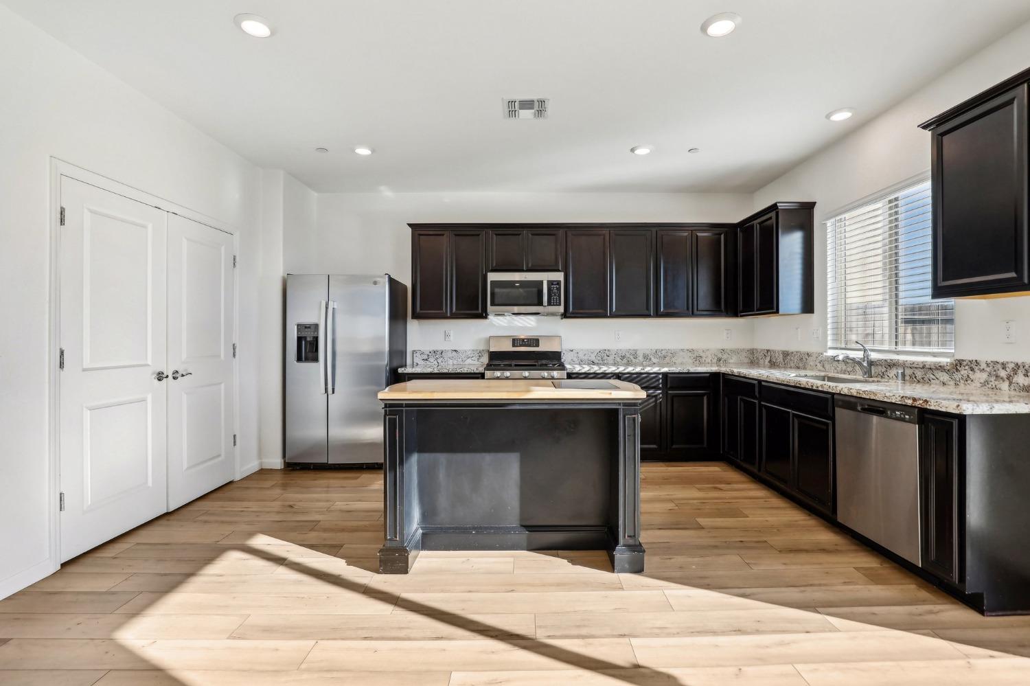 Scholarly Way, Rancho Cordova, California image 13