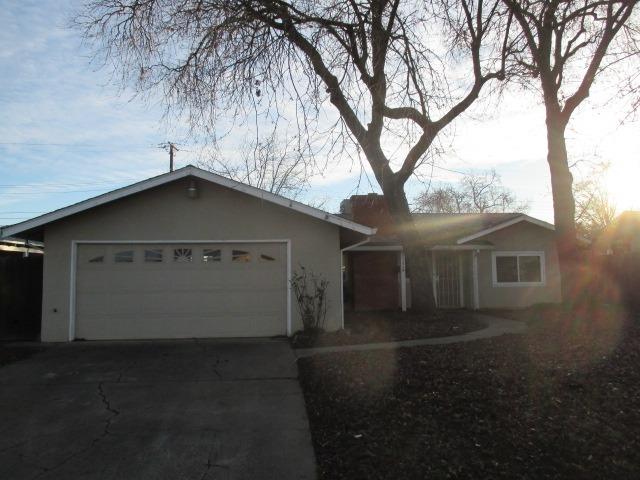 Detail Gallery Image 1 of 1 For 9309 Barth St, Elk Grove,  CA 95624 - 4 Beds | 2 Baths