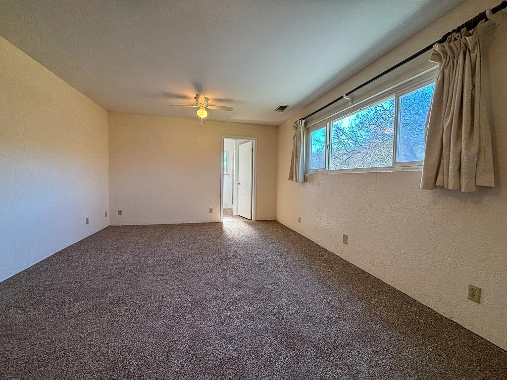 Detail Gallery Image 15 of 79 For 5421 Meadow Croft Ln, Pilot Hill,  CA 95664 - 3 Beds | 2/1 Baths