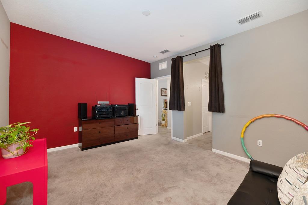 Detail Gallery Image 41 of 72 For 18273 E Melones Dr, Lathrop,  CA 95330 - 4 Beds | 3/1 Baths