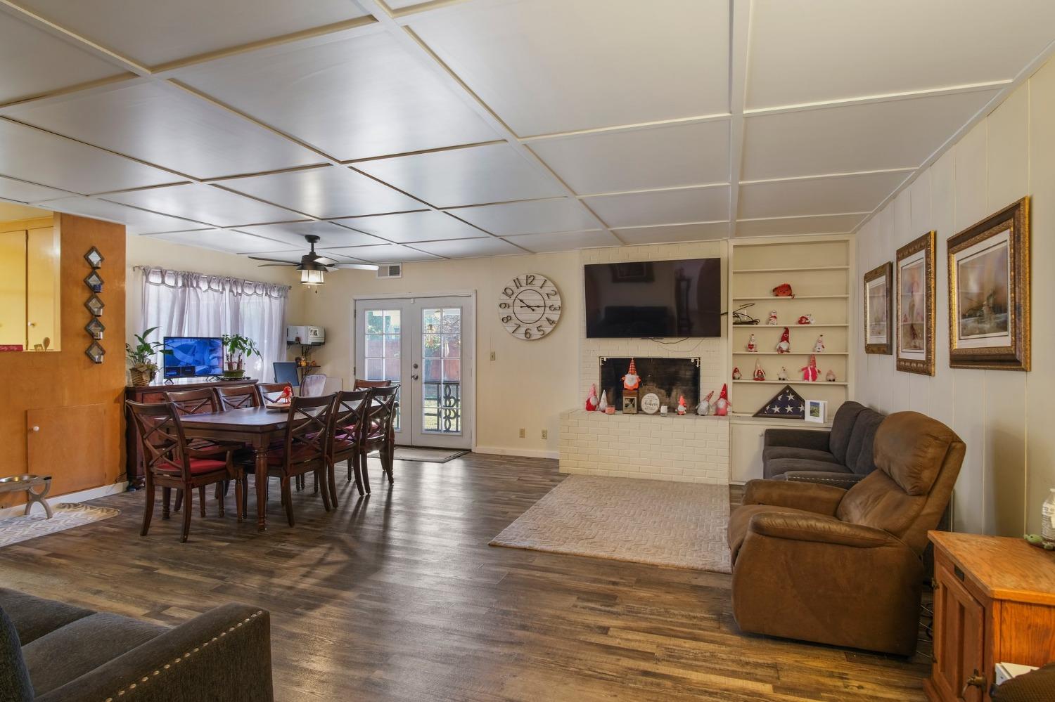 Detail Gallery Image 7 of 27 For 1138 Fordham Ave, Modesto,  CA 95350 - 3 Beds | 2 Baths