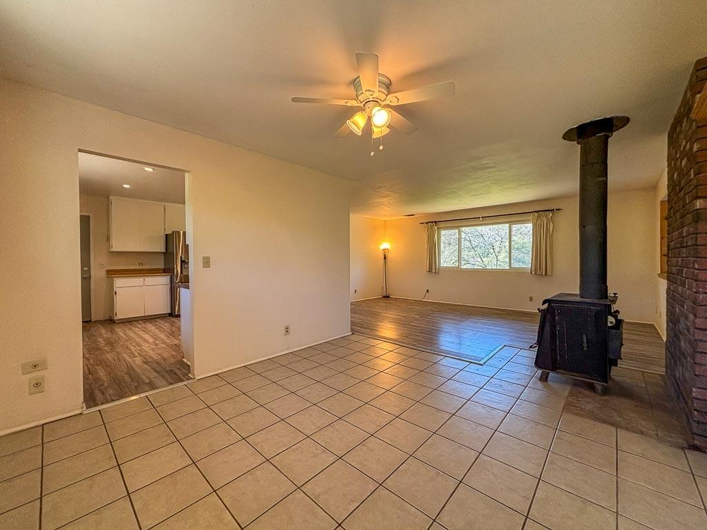 Detail Gallery Image 13 of 79 For 5421 Meadow Croft Ln, Pilot Hill,  CA 95664 - 3 Beds | 2/1 Baths