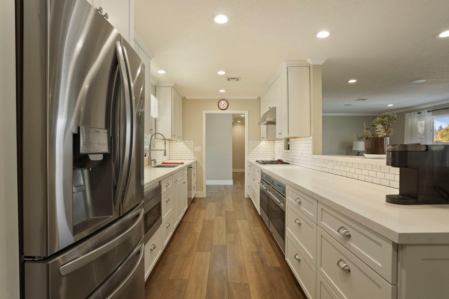 Detail Gallery Image 22 of 65 For 2335 Estate Dr, Stockton,  CA 95209 - 4 Beds | 3 Baths