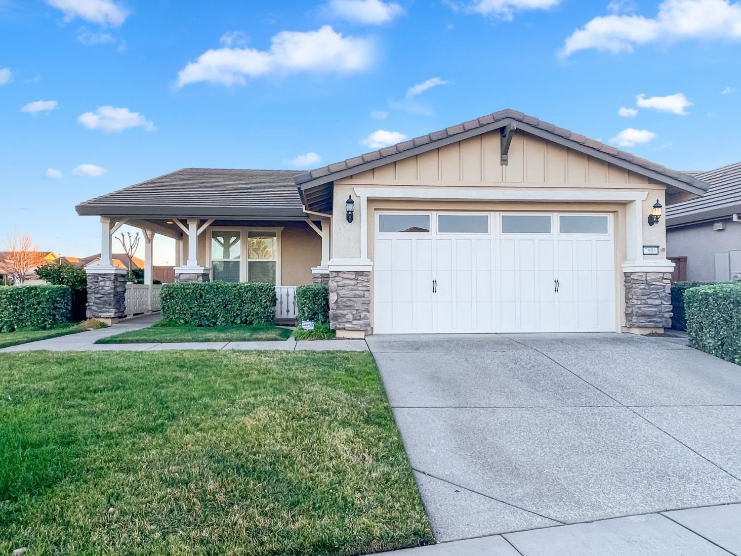 Detail Gallery Image 1 of 1 For 7916 Del Webb Blvd, Elk Grove,  CA 95757 - 3 Beds | 2 Baths