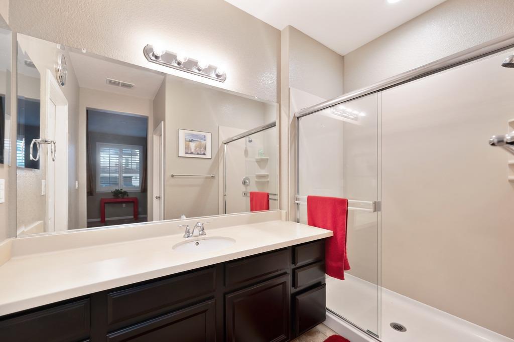 Detail Gallery Image 42 of 72 For 18273 E Melones Dr, Lathrop,  CA 95330 - 4 Beds | 3/1 Baths