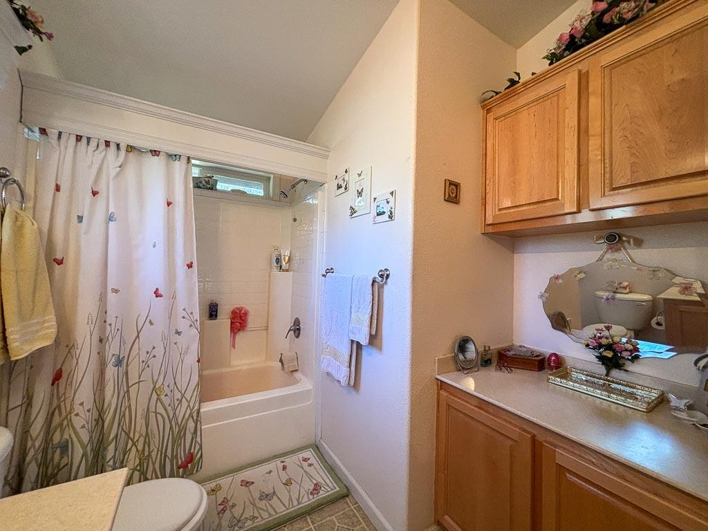 Detail Gallery Image 67 of 79 For 5421 Meadow Croft Ln, Pilot Hill,  CA 95664 - 3 Beds | 2/1 Baths