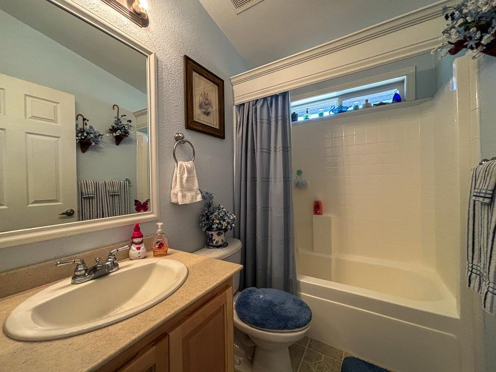 Detail Gallery Image 70 of 79 For 5421 Meadow Croft Ln, Pilot Hill,  CA 95664 - 3 Beds | 2/1 Baths