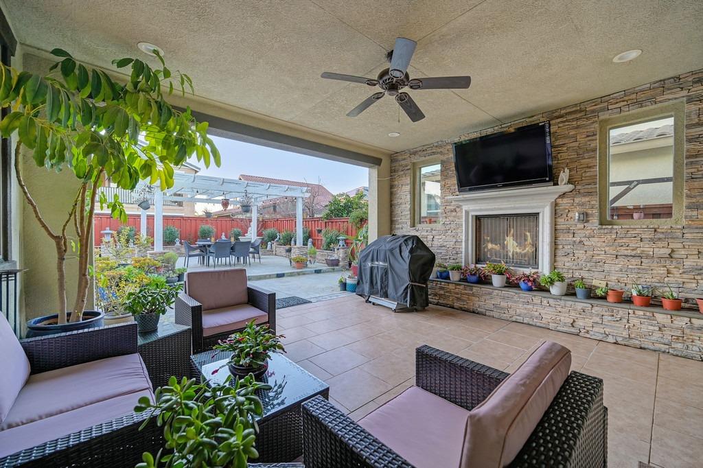 Detail Gallery Image 47 of 72 For 18273 E Melones Dr, Lathrop,  CA 95330 - 4 Beds | 3/1 Baths