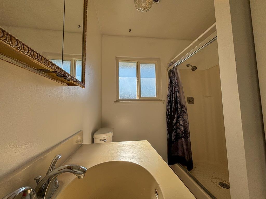Detail Gallery Image 17 of 79 For 5421 Meadow Croft Ln, Pilot Hill,  CA 95664 - 3 Beds | 2/1 Baths