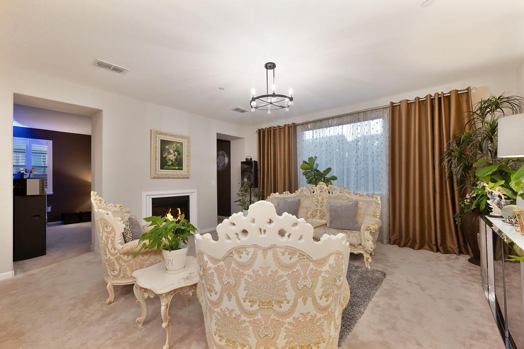 Detail Gallery Image 9 of 72 For 18273 E Melones Dr, Lathrop,  CA 95330 - 4 Beds | 3/1 Baths