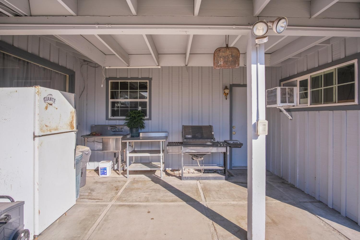 Detail Gallery Image 22 of 27 For 1138 Fordham Ave, Modesto,  CA 95350 - 3 Beds | 2 Baths