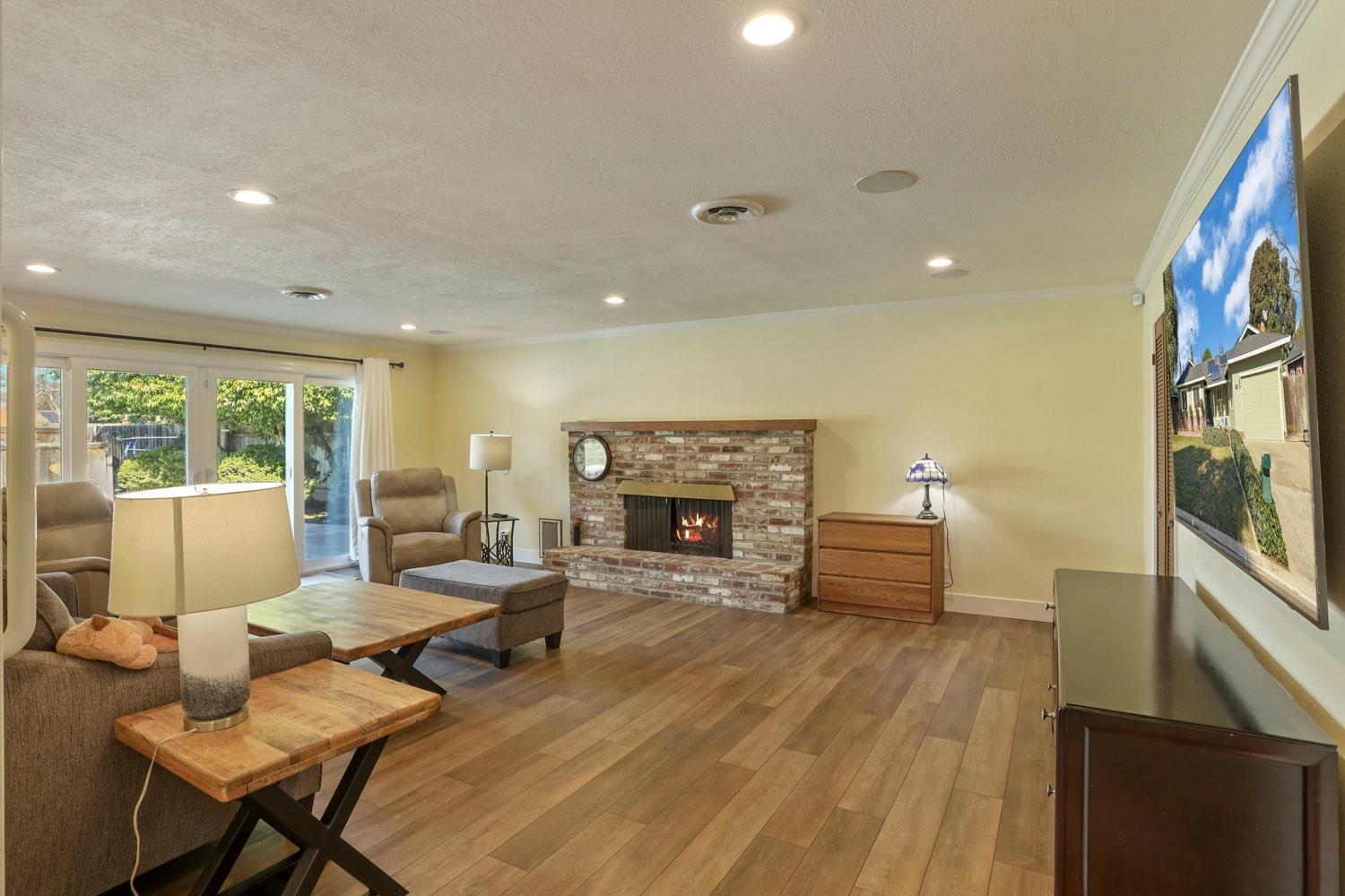 Detail Gallery Image 43 of 65 For 2335 Estate Dr, Stockton,  CA 95209 - 4 Beds | 3 Baths