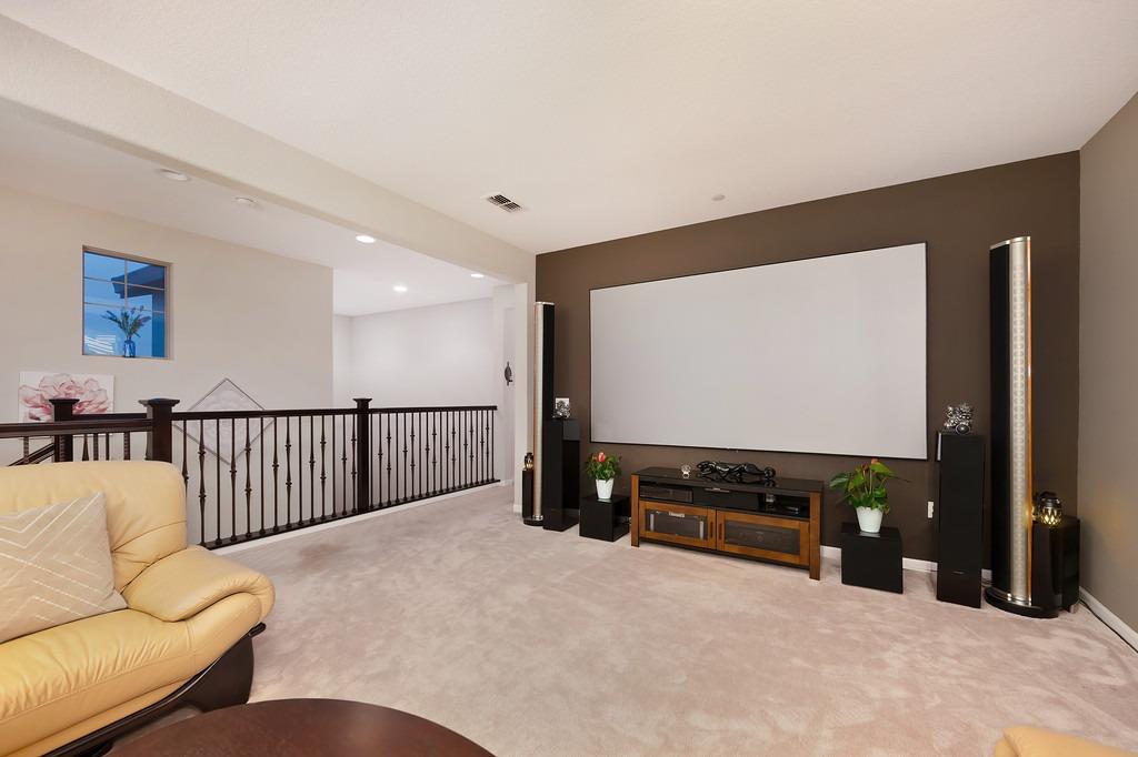 Detail Gallery Image 25 of 72 For 18273 E Melones Dr, Lathrop,  CA 95330 - 4 Beds | 3/1 Baths