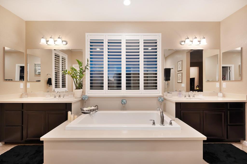 Detail Gallery Image 38 of 72 For 18273 E Melones Dr, Lathrop,  CA 95330 - 4 Beds | 3/1 Baths