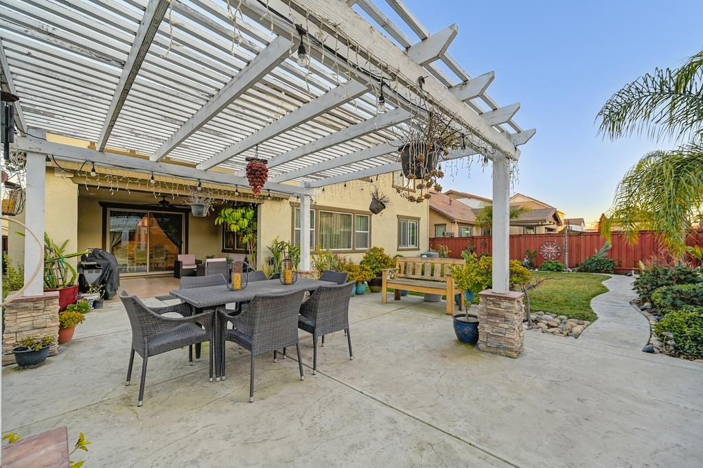 Detail Gallery Image 55 of 72 For 18273 E Melones Dr, Lathrop,  CA 95330 - 4 Beds | 3/1 Baths