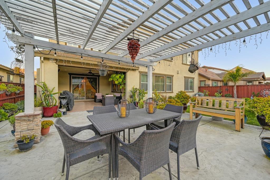 Detail Gallery Image 52 of 72 For 18273 E Melones Dr, Lathrop,  CA 95330 - 4 Beds | 3/1 Baths