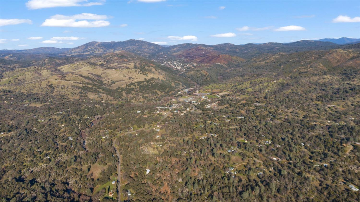 Blue Bonnet Lane, Mariposa, California image 14