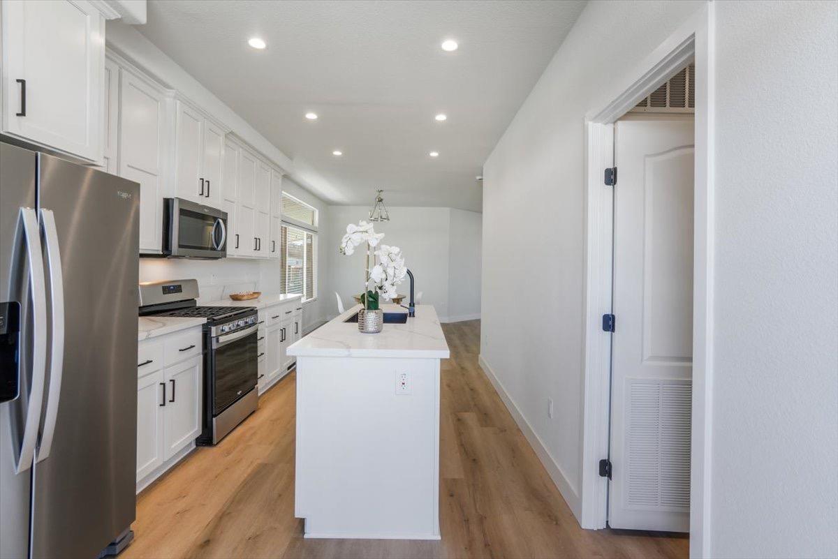 W Citracado Parkway #57, Escondido, California image 4
