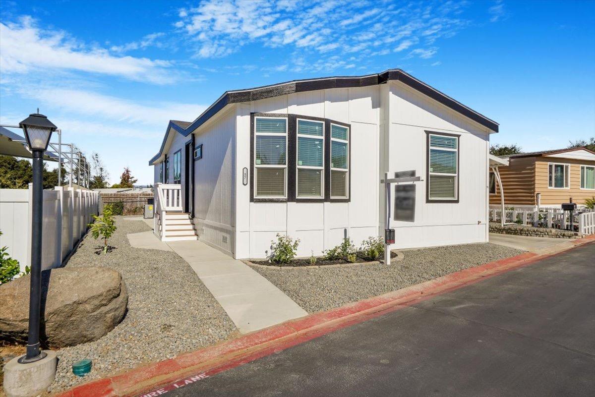 W Citracado Parkway #57, Escondido, California image 1