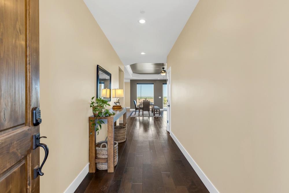 Detail Gallery Image 3 of 96 For 10894 Alta Mesa Rd, Wilton,  CA 95693 - 5 Beds | 4 Baths