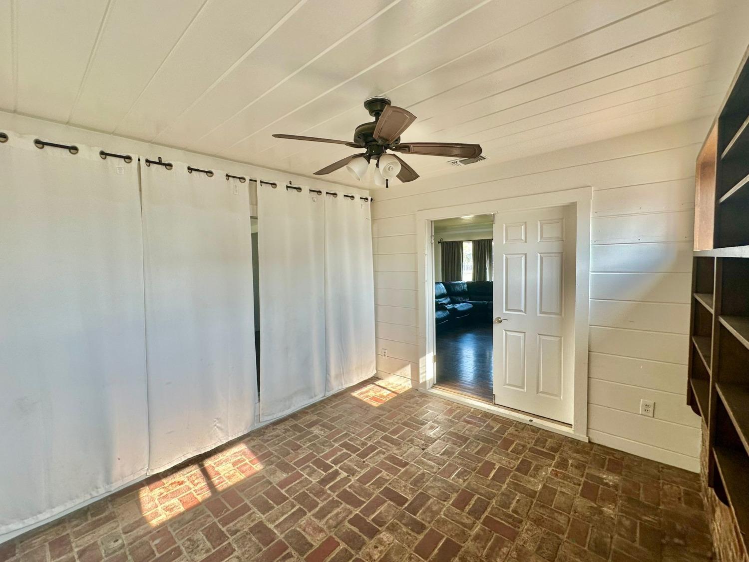 Detail Gallery Image 10 of 55 For 917 N Central Ave, Modesto,  CA 95351 - 3 Beds | 2 Baths