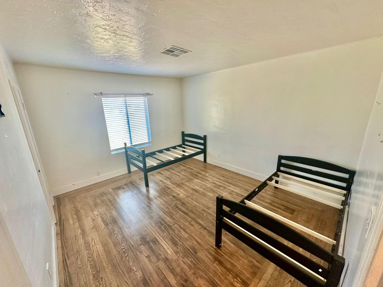 Detail Gallery Image 16 of 55 For 917 N Central Ave, Modesto,  CA 95351 - 3 Beds | 2 Baths