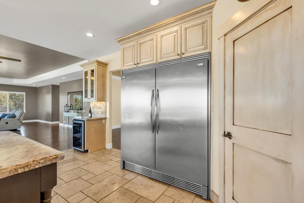 Detail Gallery Image 9 of 96 For 10894 Alta Mesa Rd, Wilton,  CA 95693 - 5 Beds | 4 Baths