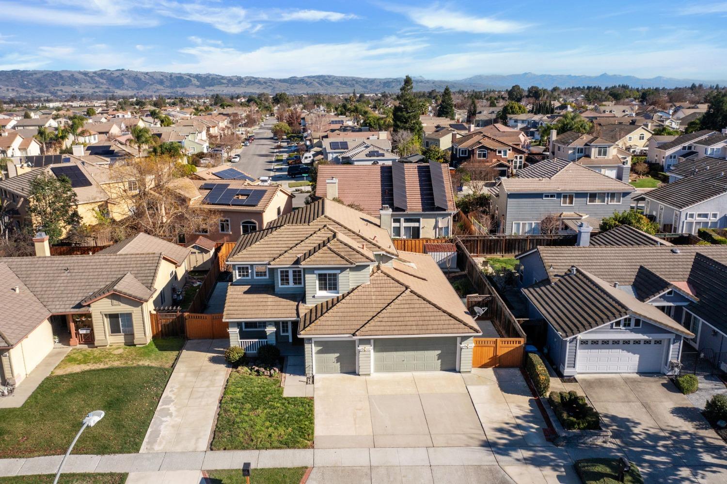 Saddler Drive, Gilroy, California image 1