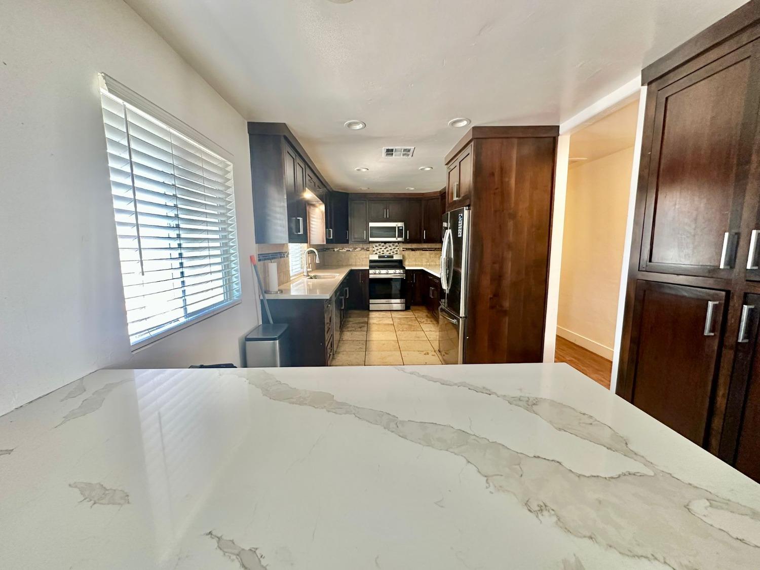 Detail Gallery Image 11 of 55 For 917 N Central Ave, Modesto,  CA 95351 - 3 Beds | 2 Baths