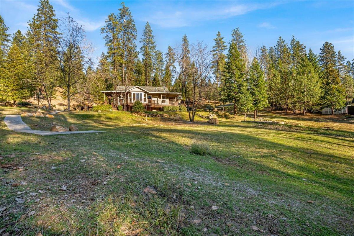 La Barr Pines Drive, Grass Valley, California image 35