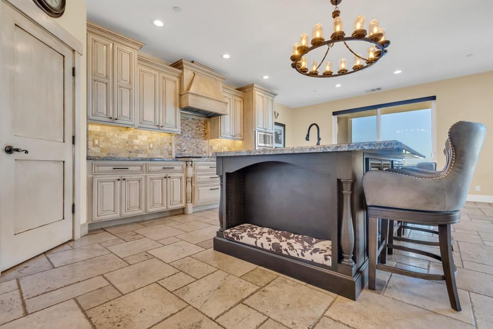 Detail Gallery Image 13 of 96 For 10894 Alta Mesa Rd, Wilton,  CA 95693 - 5 Beds | 4 Baths