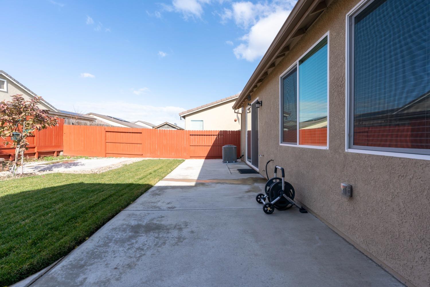 Morro Court, Los Banos, California image 30