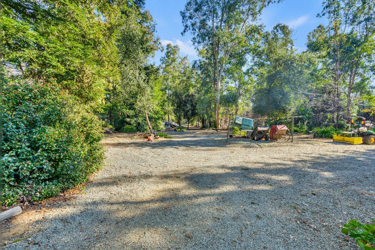 Detail Gallery Image 4 of 79 For 11909 Giusti Rd, Herald,  CA 95638 - 3 Beds | 2/1 Baths