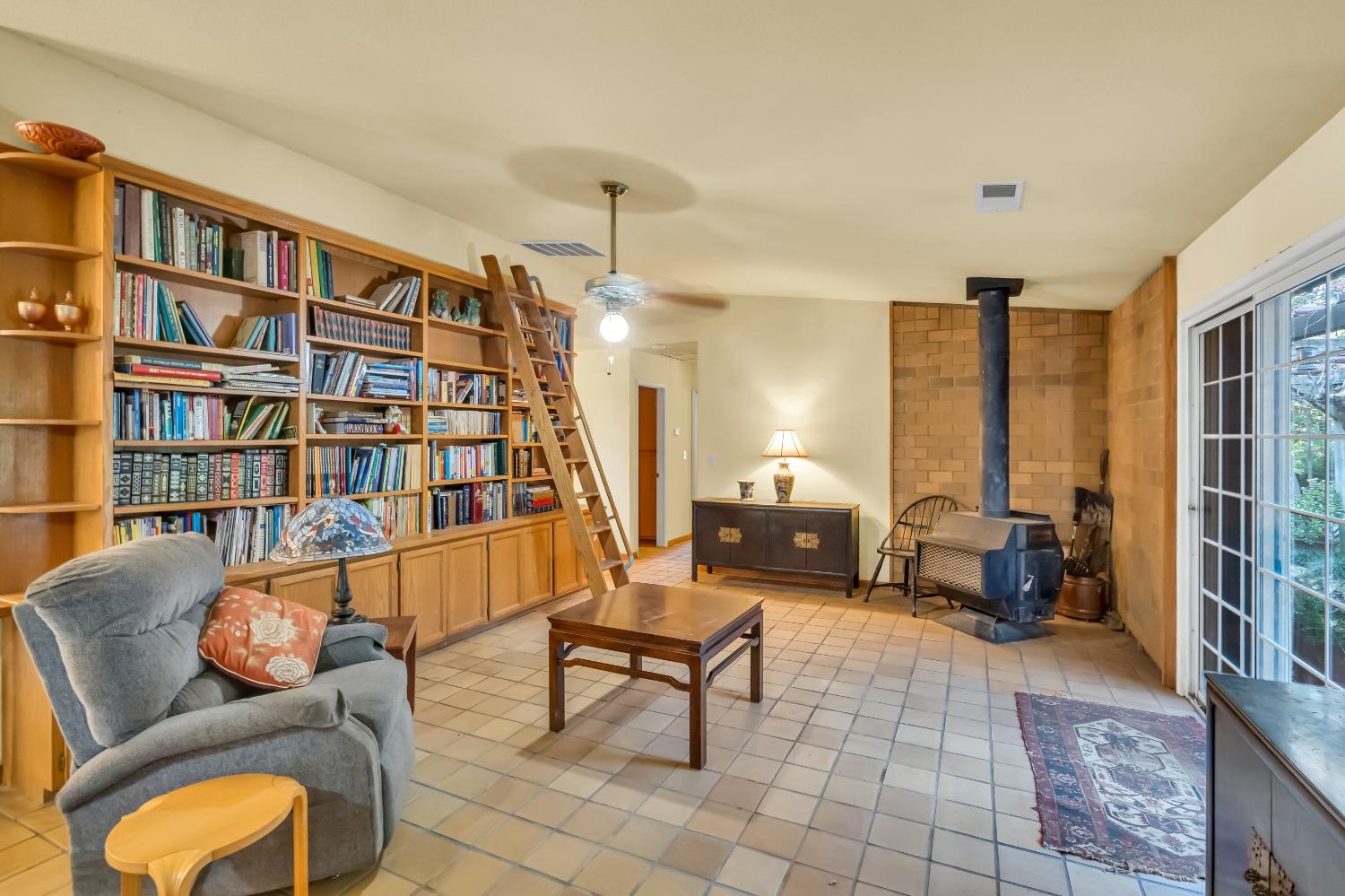 Detail Gallery Image 12 of 79 For 11909 Giusti Rd, Herald,  CA 95638 - 3 Beds | 2/1 Baths