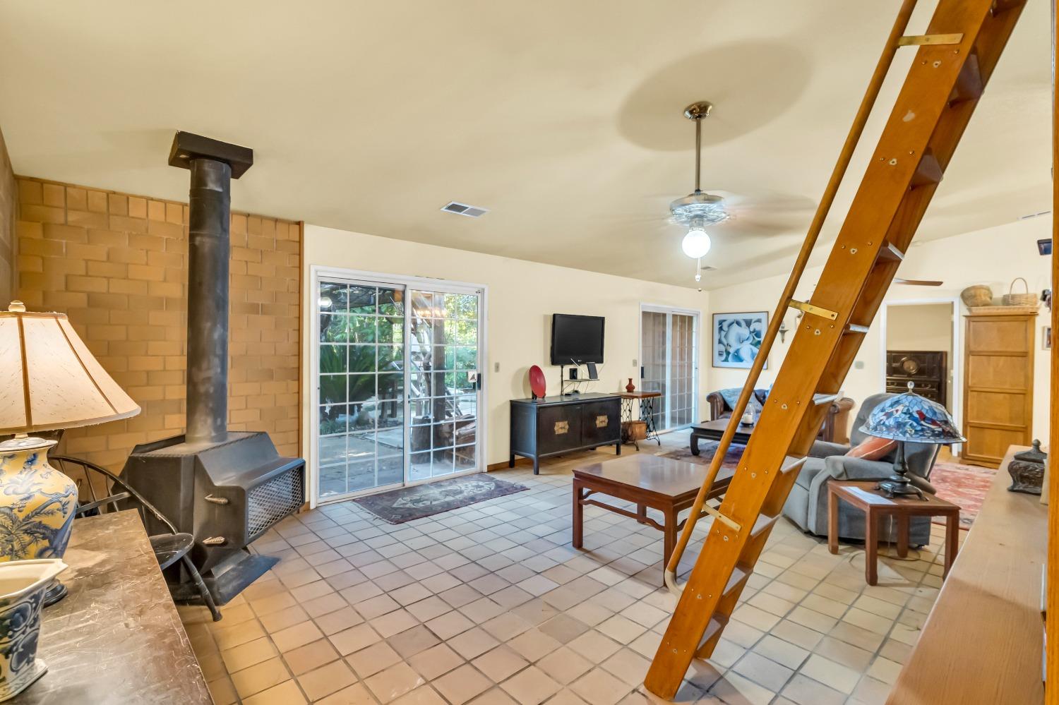 Detail Gallery Image 11 of 79 For 11909 Giusti Rd, Herald,  CA 95638 - 3 Beds | 2/1 Baths