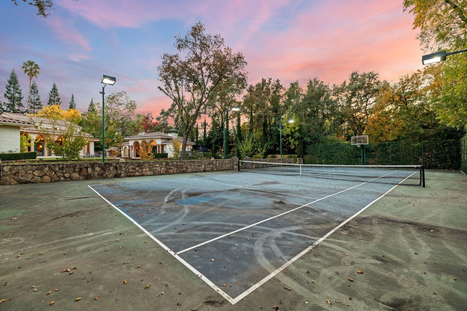 Detail Gallery Image 84 of 84 For 601 Crocker Rd, Sacramento,  CA 95864 - 4 Beds | 4/1 Baths