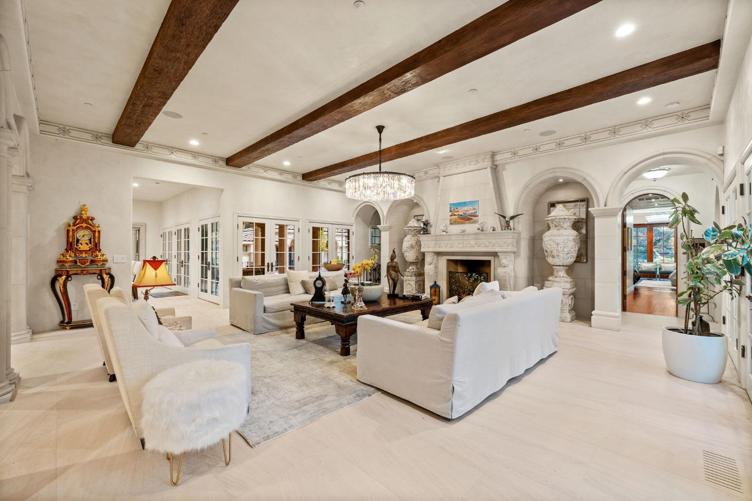 Detail Gallery Image 29 of 84 For 601 Crocker Rd, Sacramento,  CA 95864 - 4 Beds | 4/1 Baths