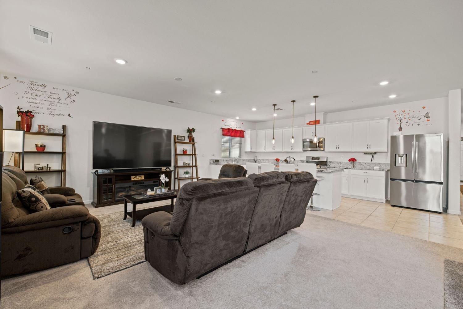 Detail Gallery Image 13 of 52 For 1355 Callison Way, Olivehurst,  CA 95961 - 4 Beds | 2 Baths