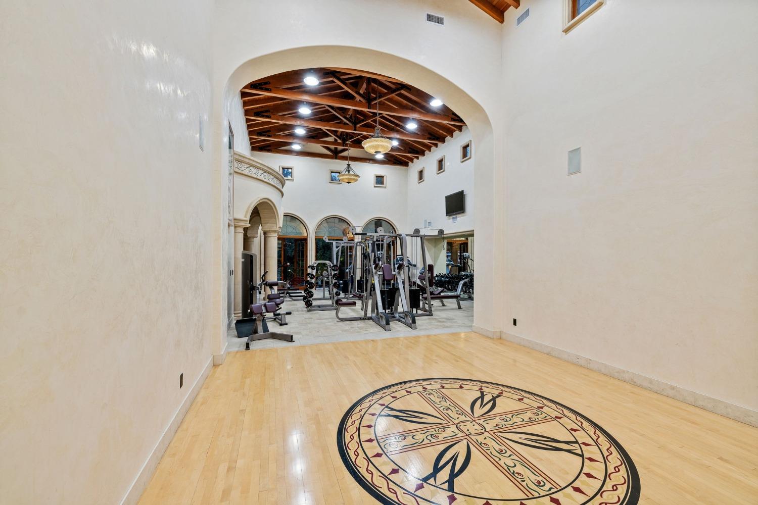 Detail Gallery Image 54 of 84 For 601 Crocker Rd, Sacramento,  CA 95864 - 4 Beds | 4/1 Baths