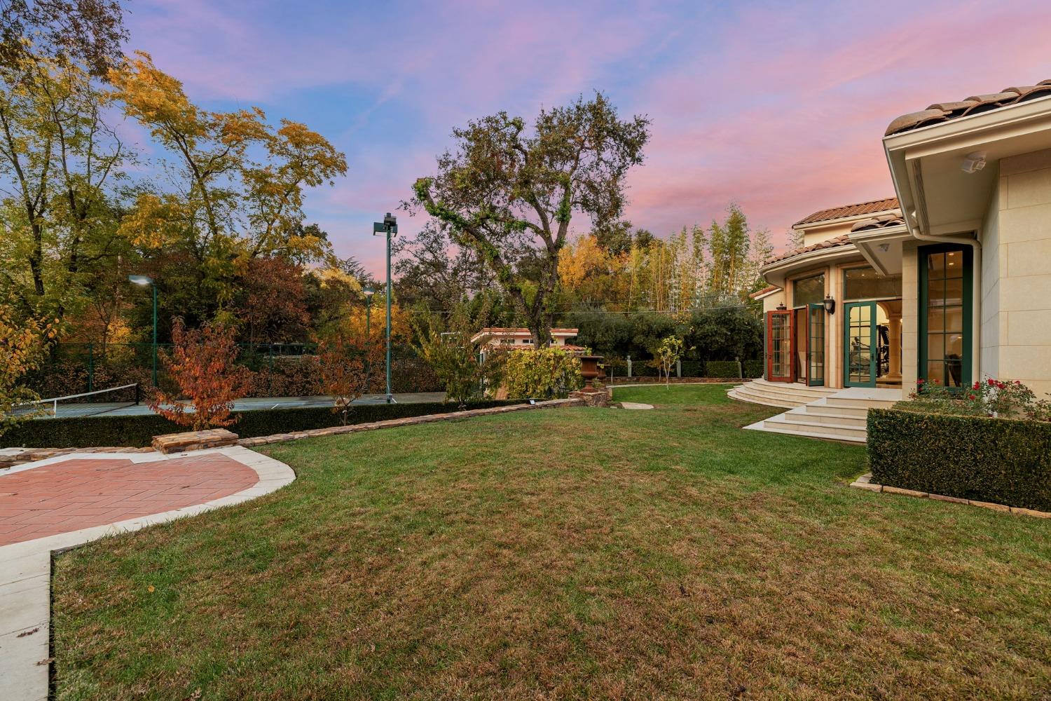Detail Gallery Image 66 of 84 For 601 Crocker Rd, Sacramento,  CA 95864 - 4 Beds | 4/1 Baths