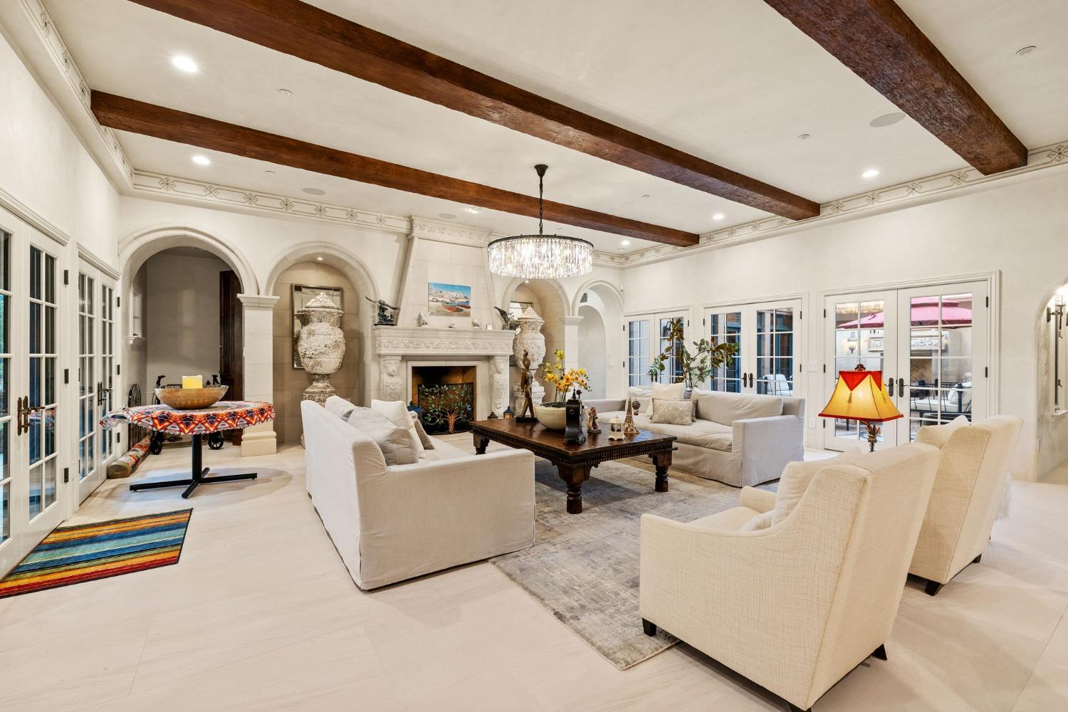 Detail Gallery Image 27 of 84 For 601 Crocker Rd, Sacramento,  CA 95864 - 4 Beds | 4/1 Baths