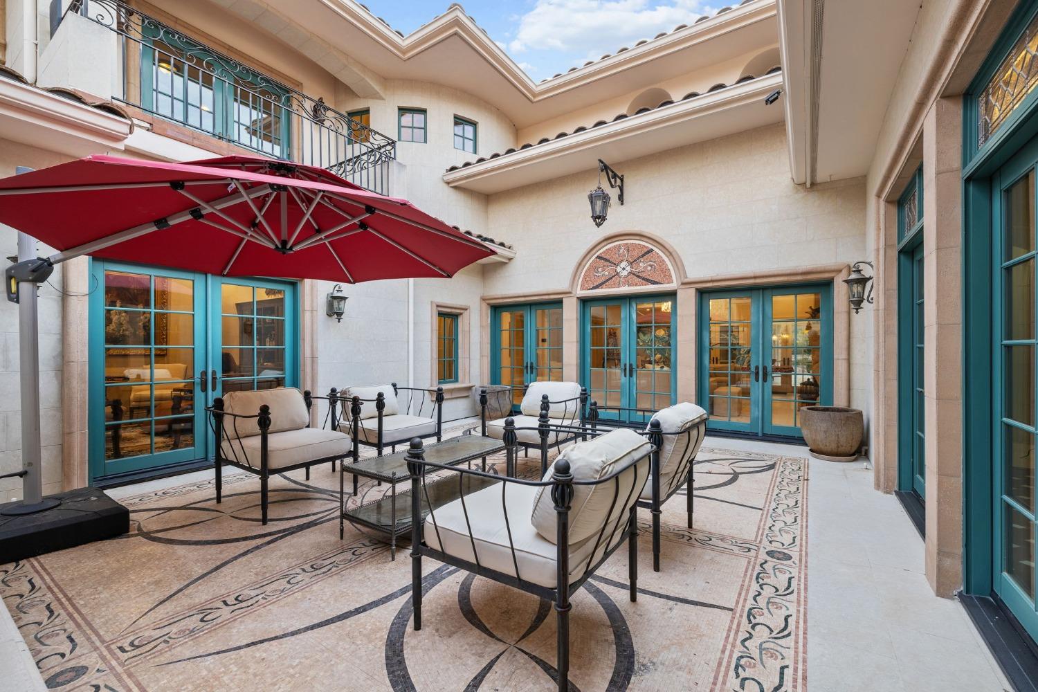 Detail Gallery Image 43 of 84 For 601 Crocker Rd, Sacramento,  CA 95864 - 4 Beds | 4/1 Baths