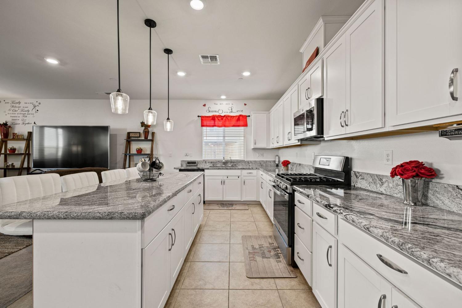 Detail Gallery Image 18 of 52 For 1355 Callison Way, Olivehurst,  CA 95961 - 4 Beds | 2 Baths