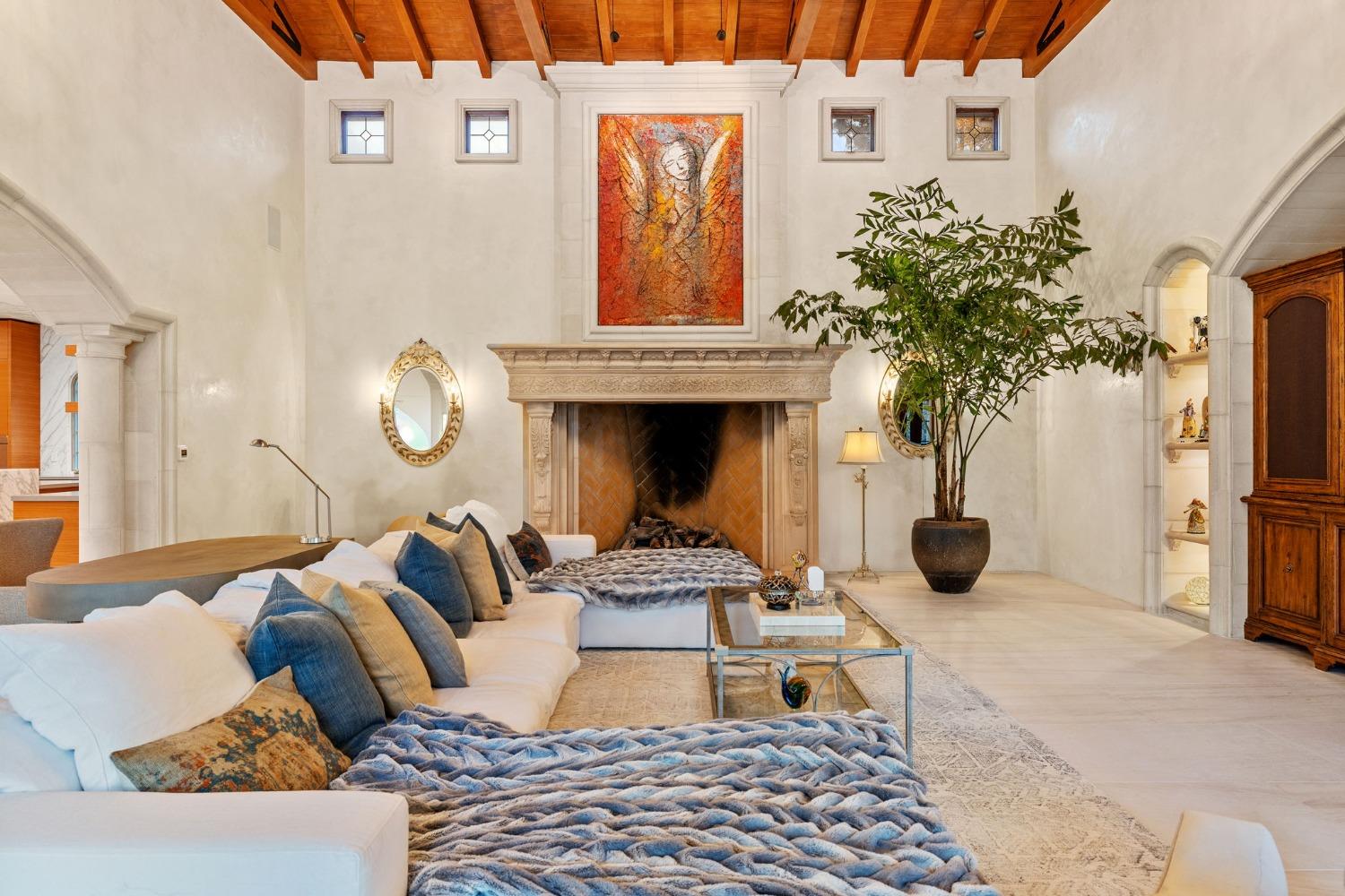 Detail Gallery Image 12 of 84 For 601 Crocker Rd, Sacramento,  CA 95864 - 4 Beds | 4/1 Baths