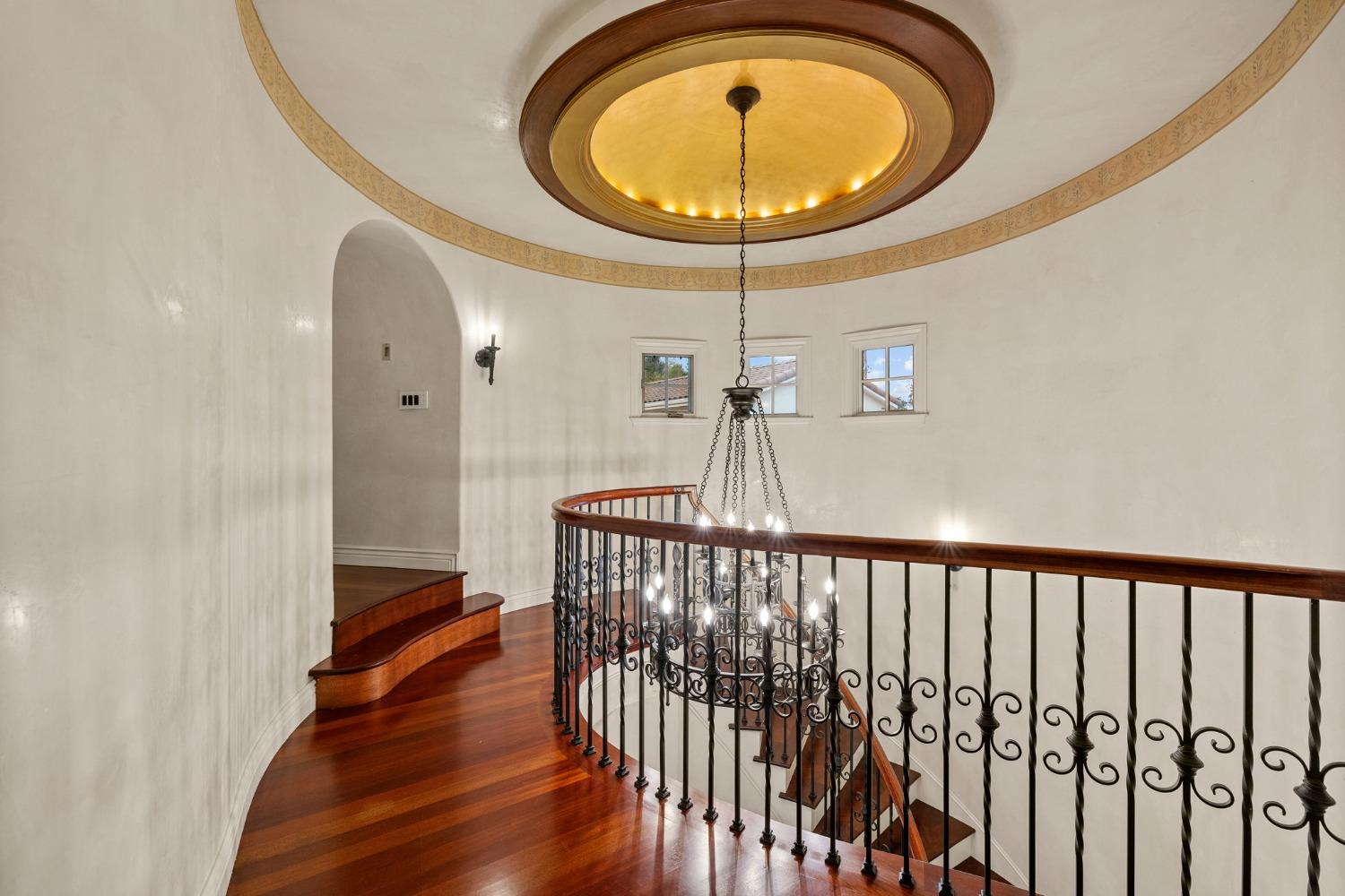 Detail Gallery Image 52 of 84 For 601 Crocker Rd, Sacramento,  CA 95864 - 4 Beds | 4/1 Baths