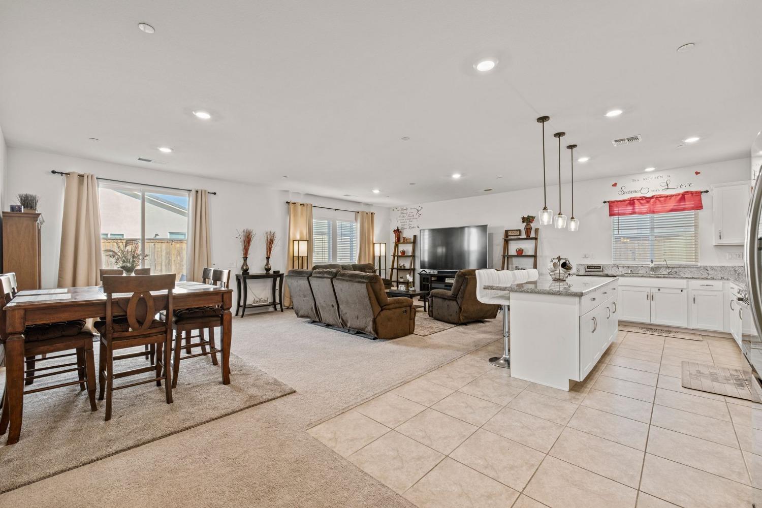 Detail Gallery Image 10 of 52 For 1355 Callison Way, Olivehurst,  CA 95961 - 4 Beds | 2 Baths