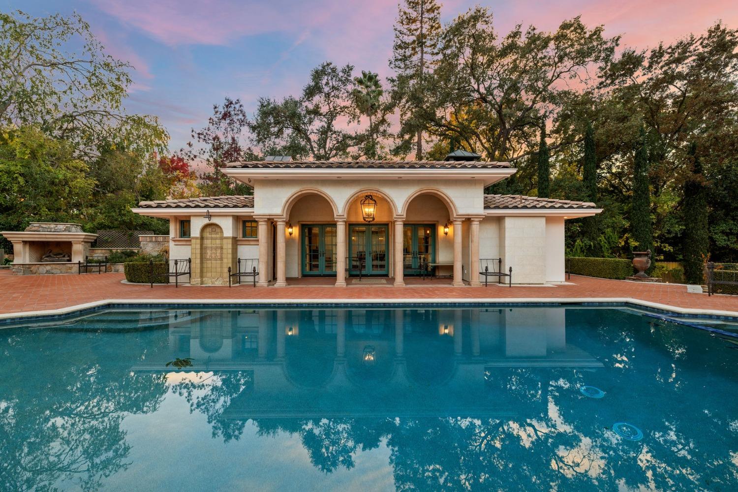Detail Gallery Image 65 of 84 For 601 Crocker Rd, Sacramento,  CA 95864 - 4 Beds | 4/1 Baths